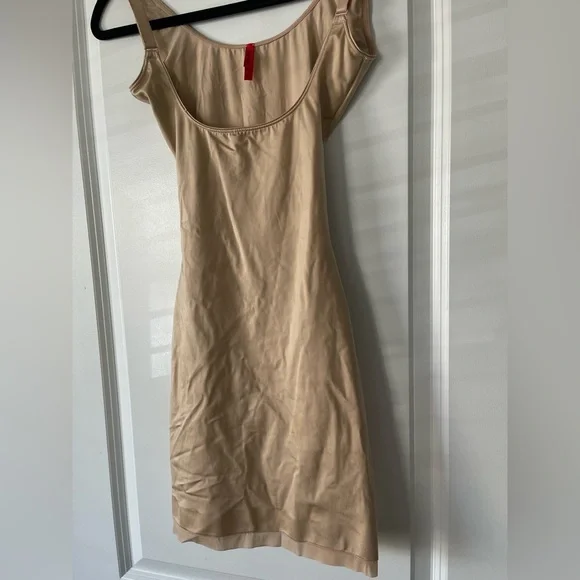 SPANX Nude Shaping Slip Dress Full Body Smoothing Lingerie Women’s Small - Picture 2 of 5